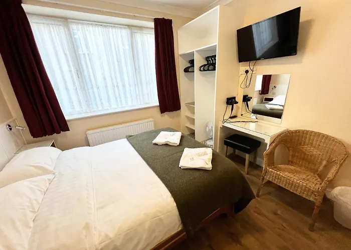 Melbourne House Hotel