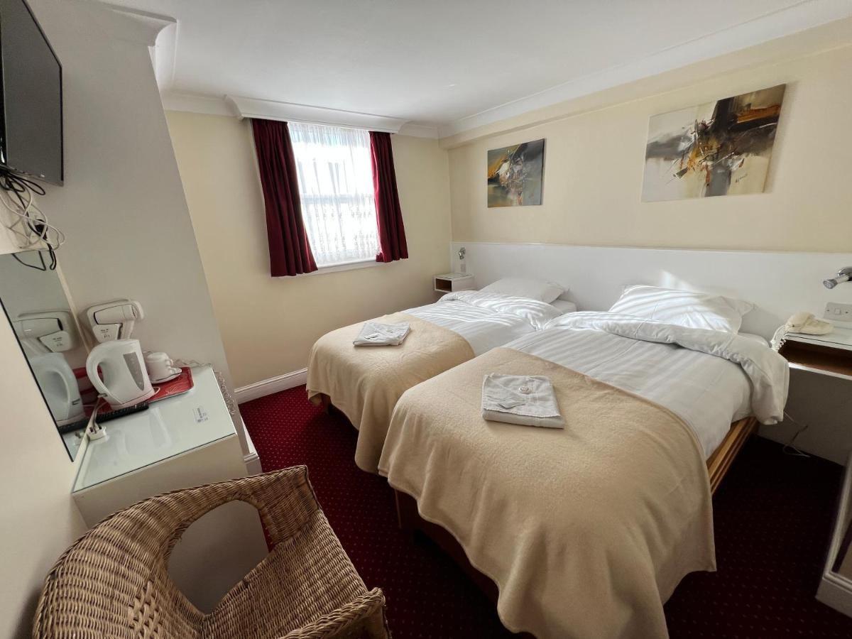 Melbourne House Отель