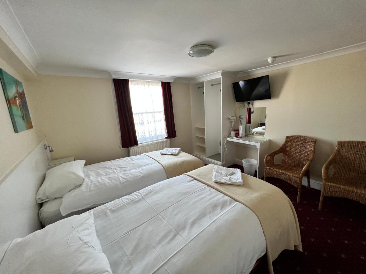 Melbourne House Отель