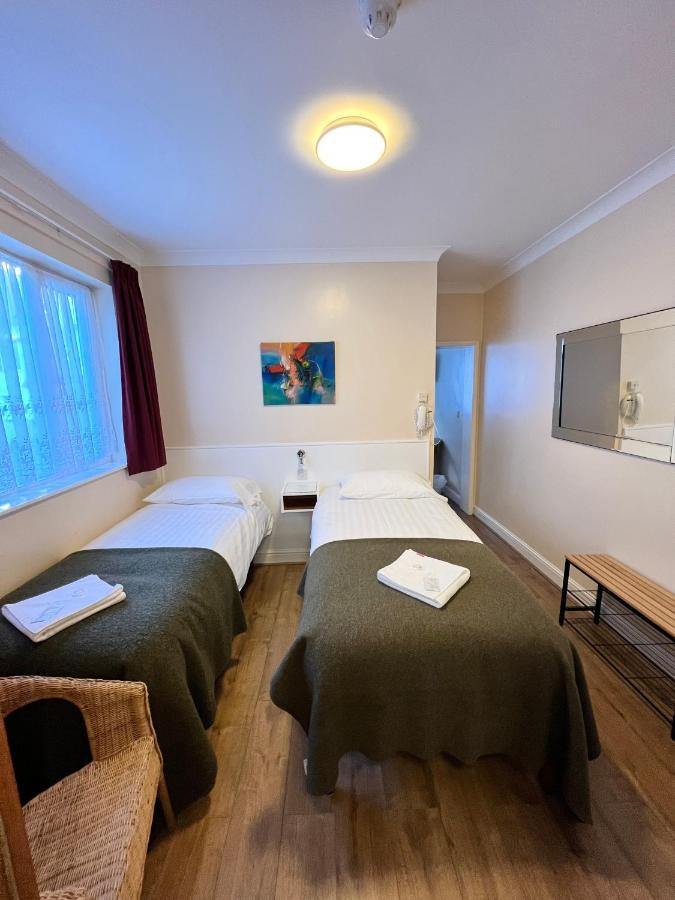 Отель Melbourne House 3*