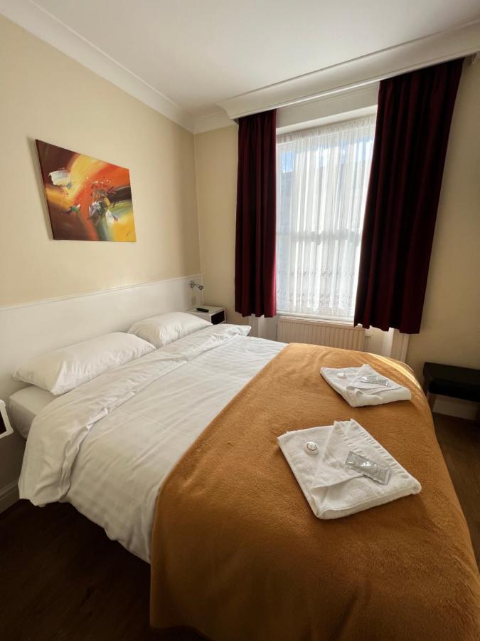 Melbourne House Отель Лондон