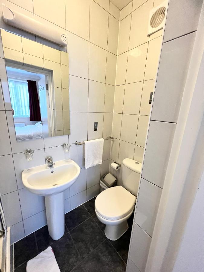 Отель Melbourne House 3*