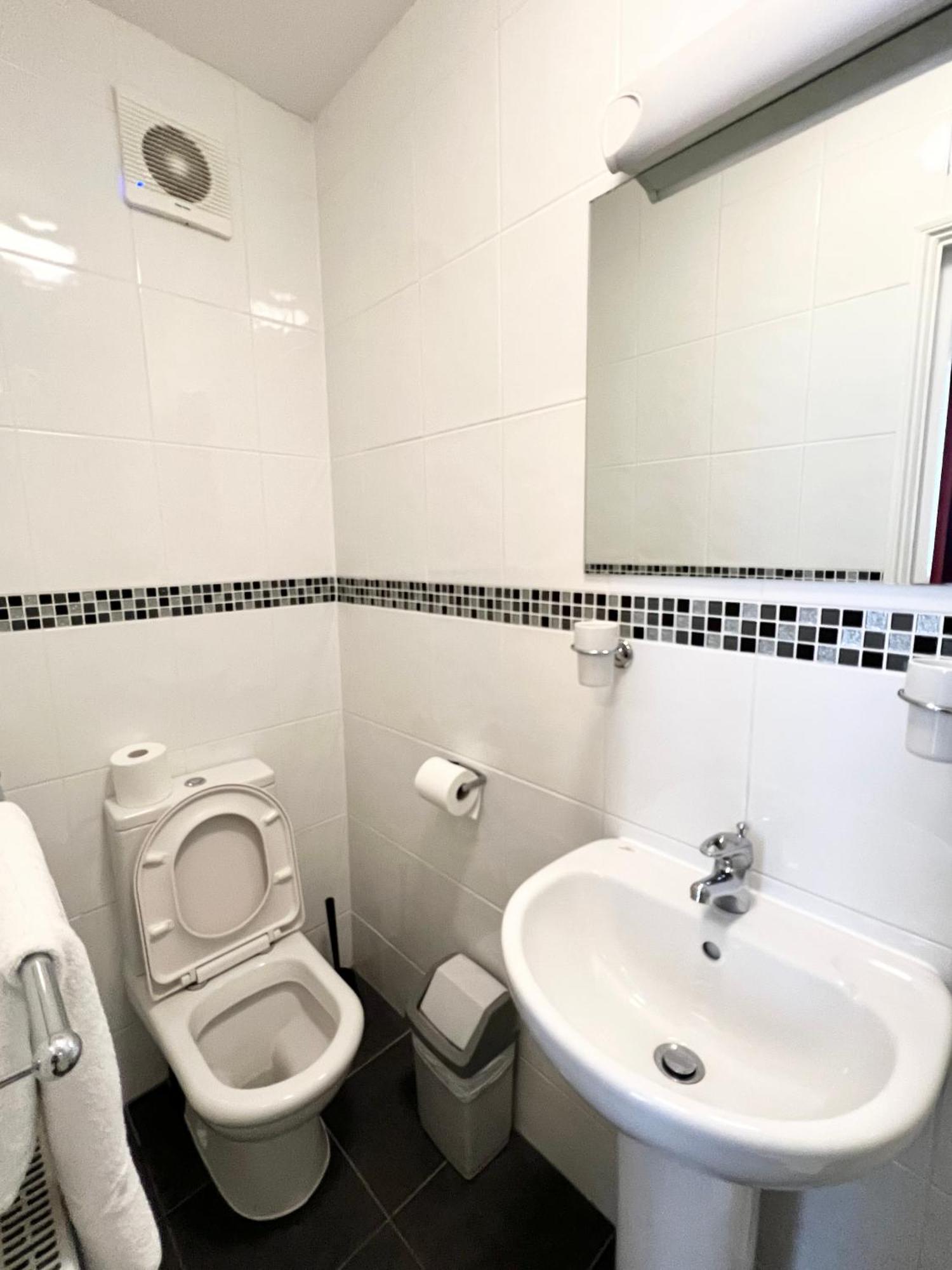 Отель Melbourne House