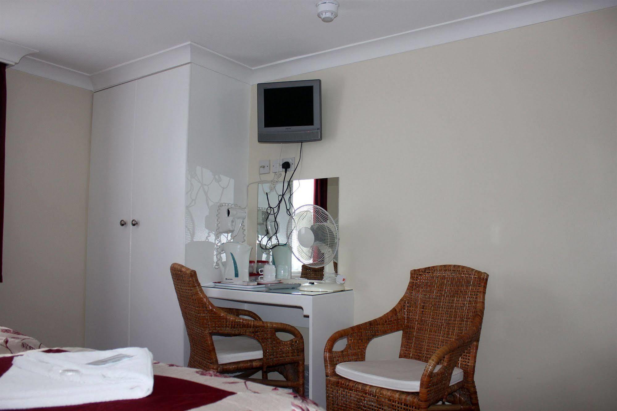 Отель Melbourne House